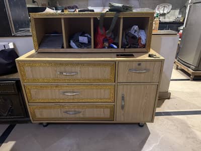 Dressing table for sale