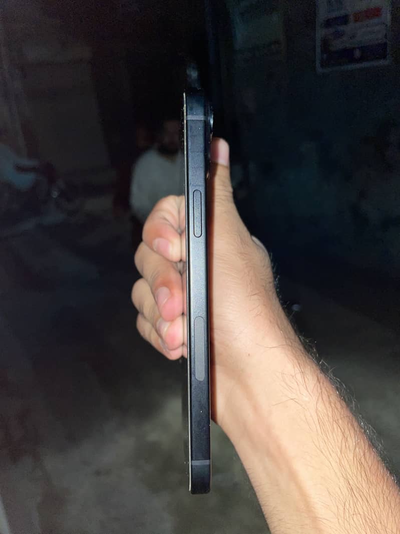 Apple iPhone 15 plus 5