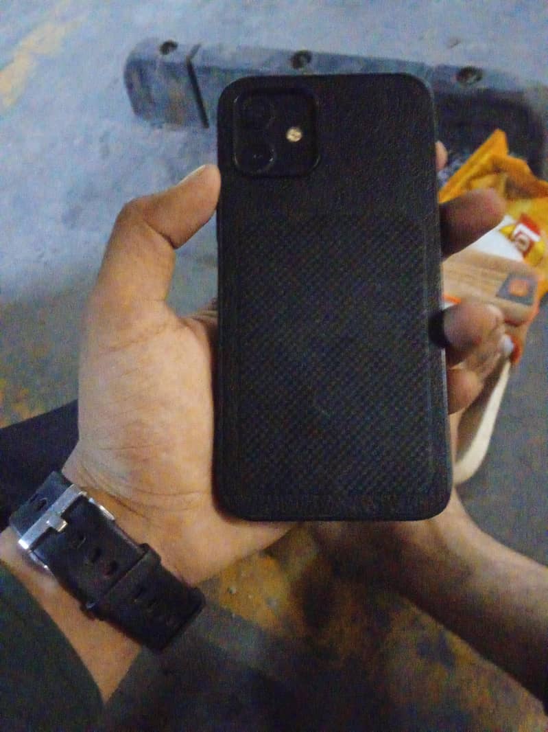 Apple iPhone 12 7