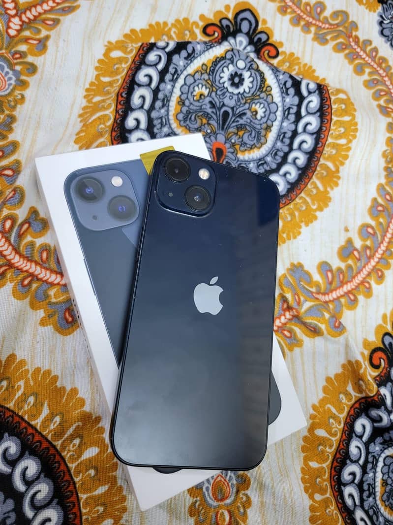 Apple iPhone 13 0