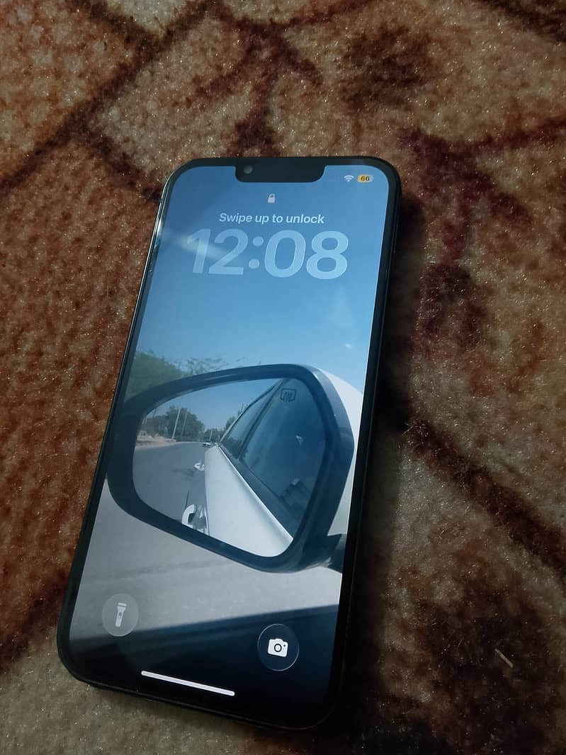 Apple iPhone 13 1