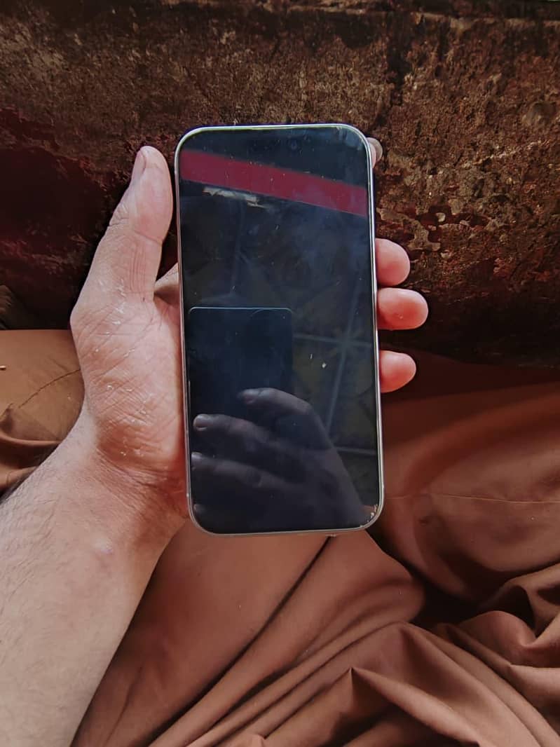 Apple iPhone 15 Pro 1