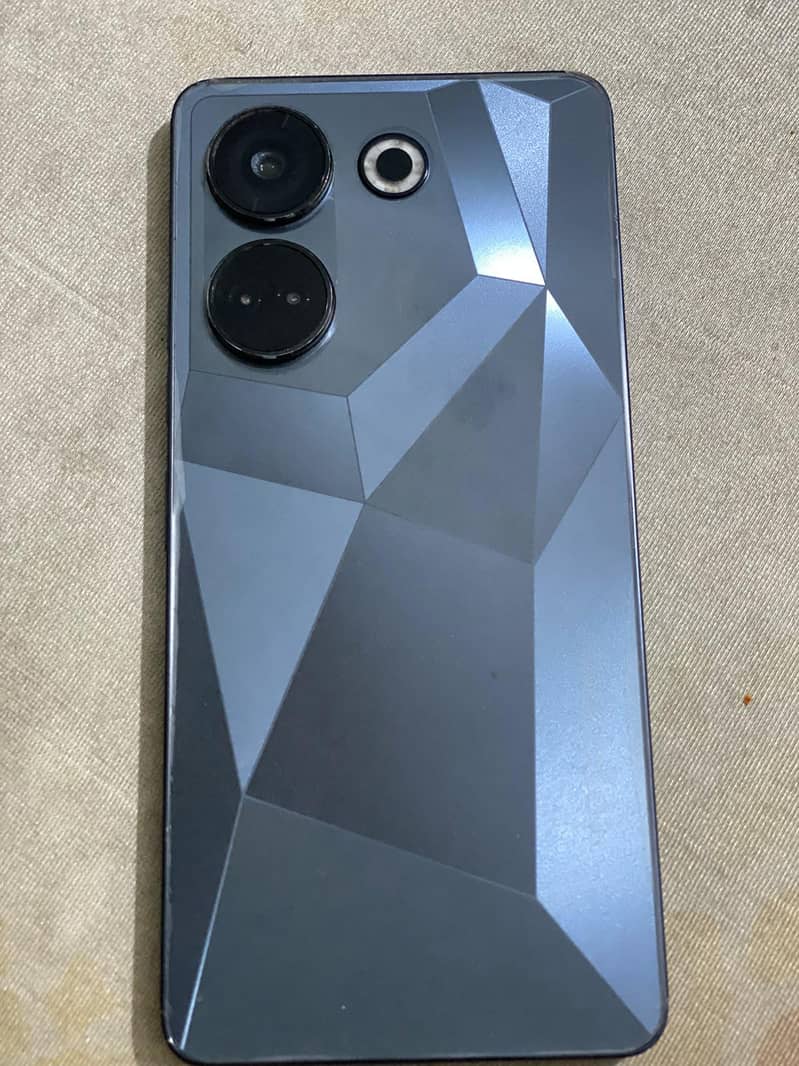 Tecno CAMON 20 0