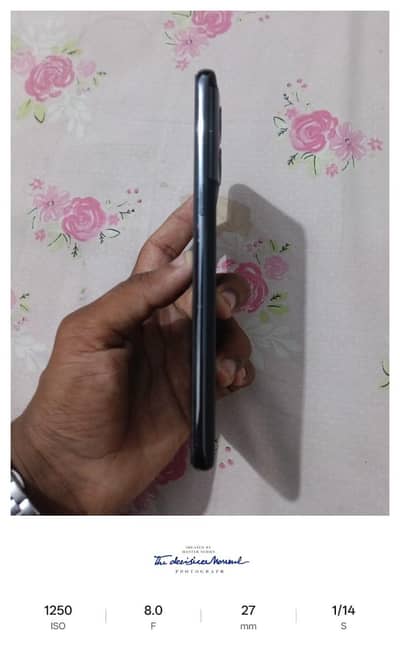 I am selling one plus 10t Arjent sell non pta