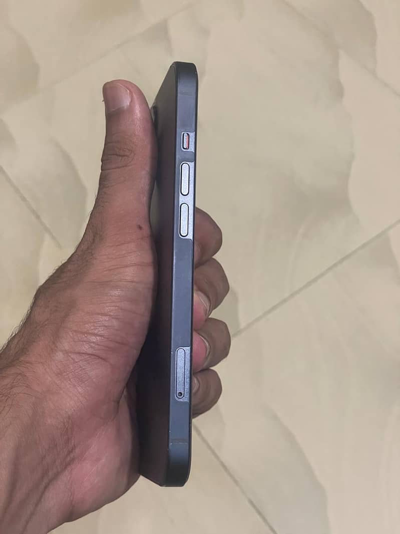 Apple iPhone 13 JV 2