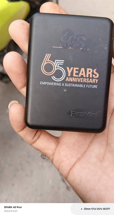 SGS ProMini 5000mAh Wireless Magnetic power benk-10/10 Condition