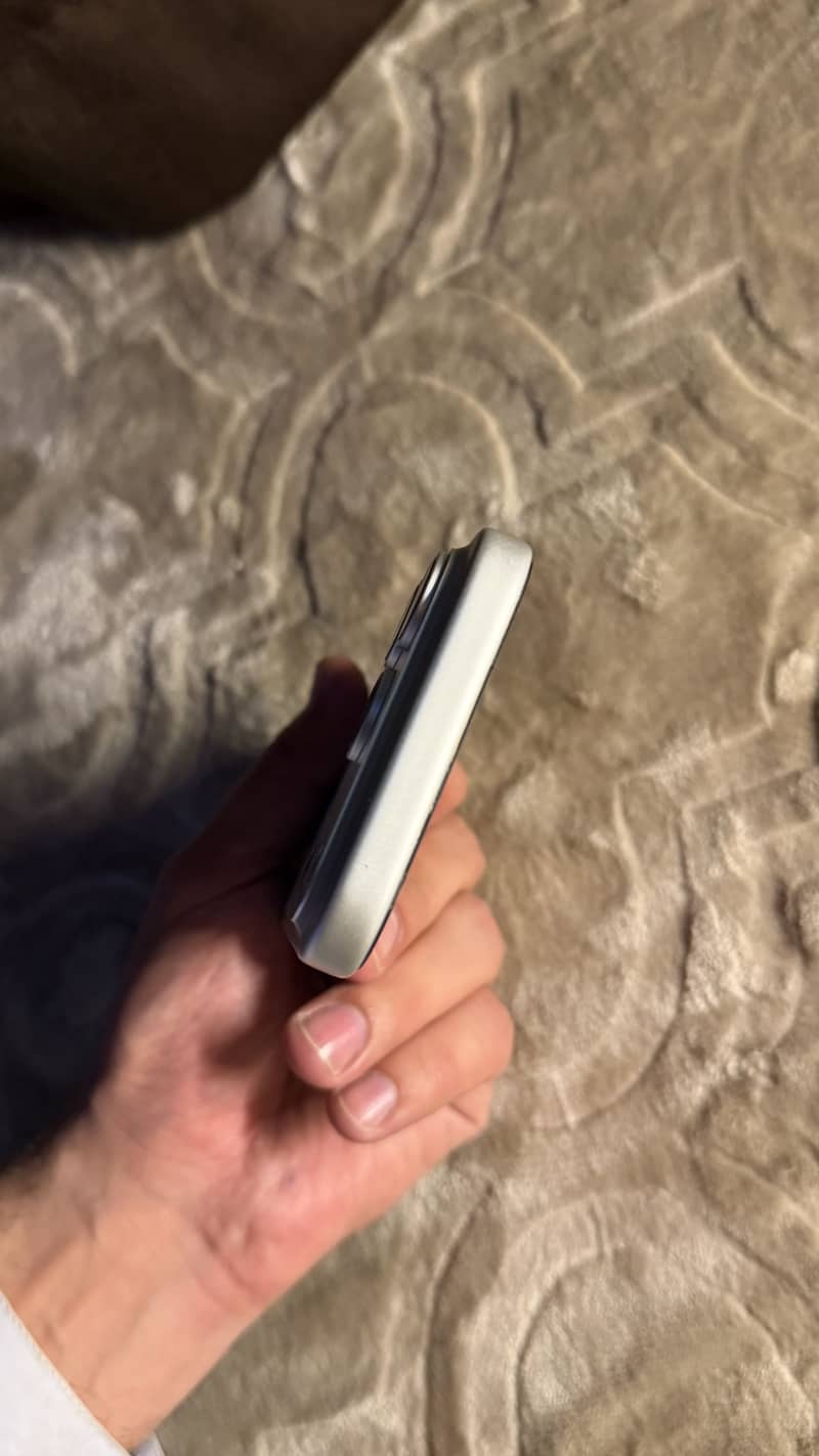 Apple iPhone 17 Pro 2