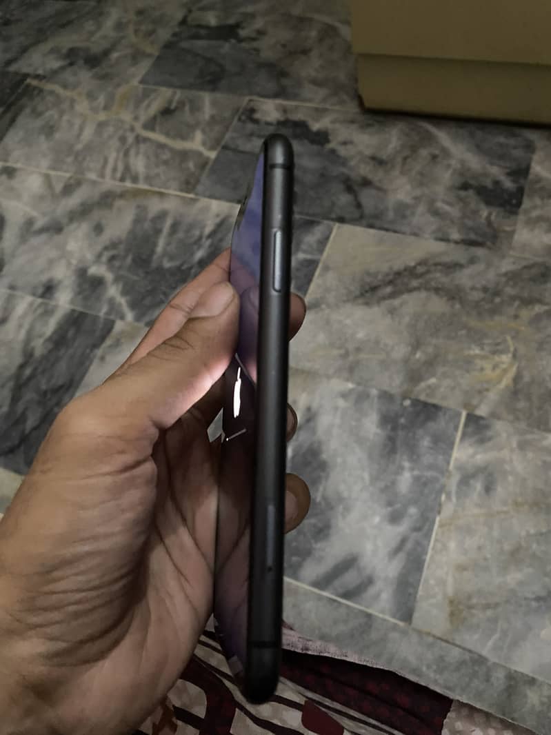 Apple iPhone 11 1