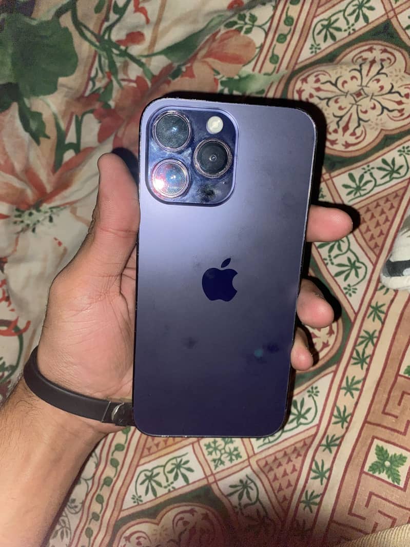 Apple iPhone 14 Pro Max 0