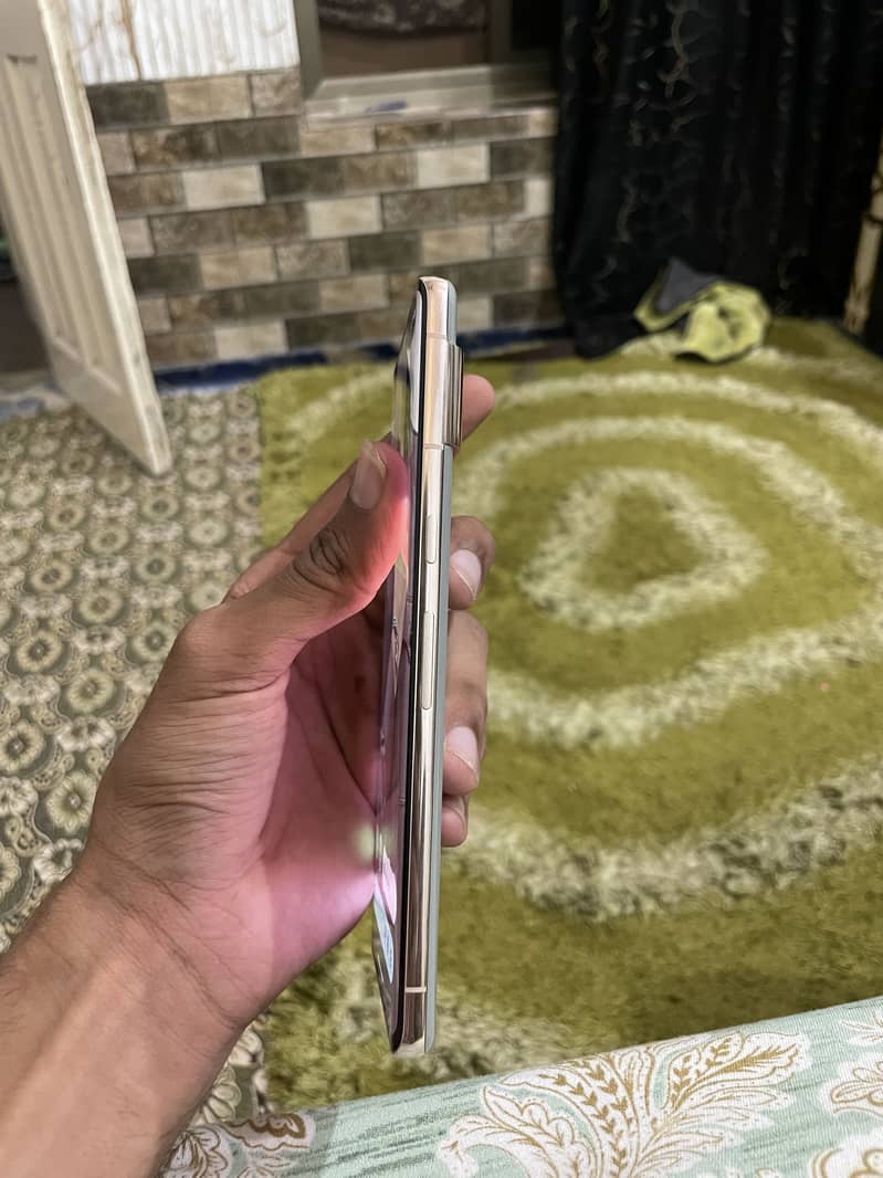 Google Pixel 7 Pro 4