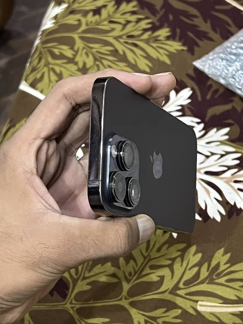 Apple iPhone 14 Pro 4