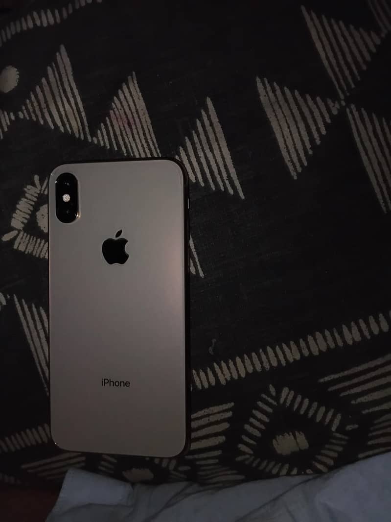 IPhone Xs 0