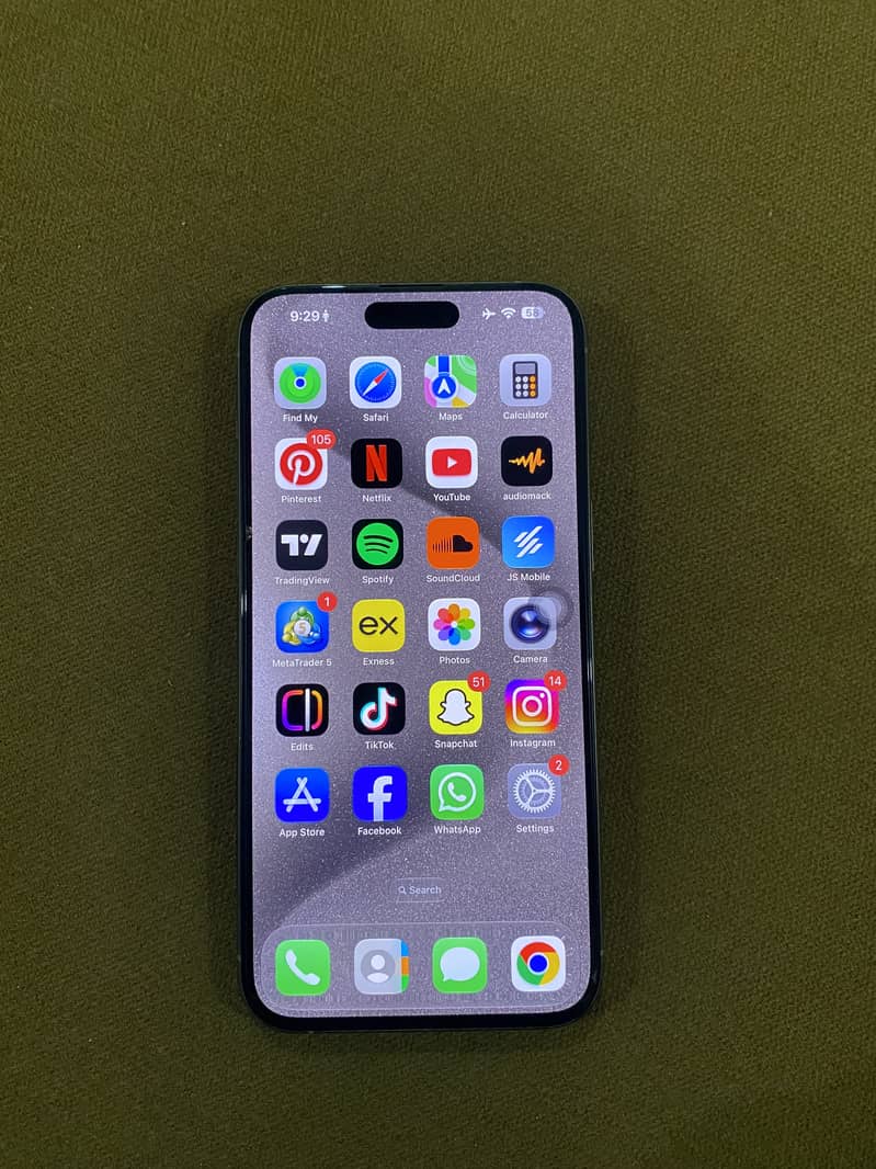 Apple iPhone 15 Pro Max 6