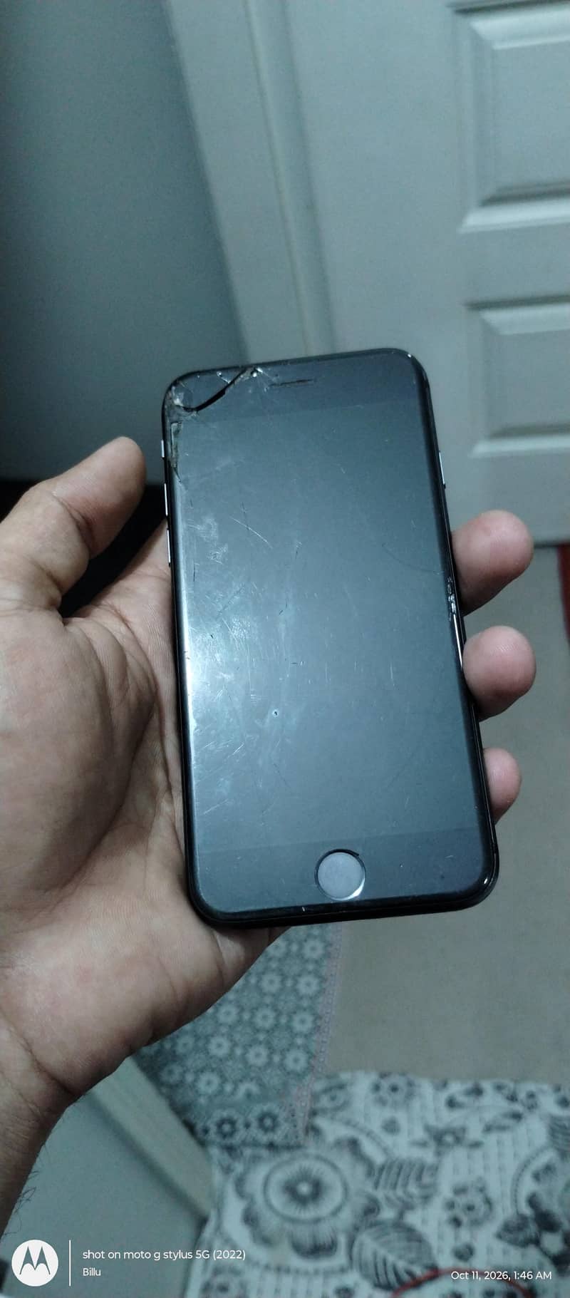 Apple iPhone 8 3