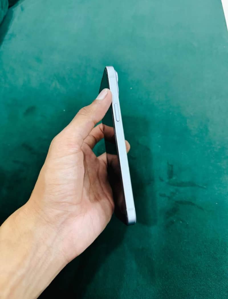 Apple iPhone 15 plus 3