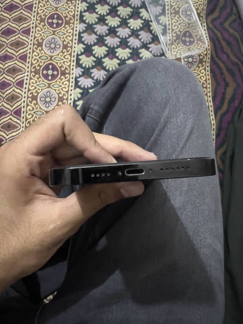 Apple iPhone 14 Pro Max 1