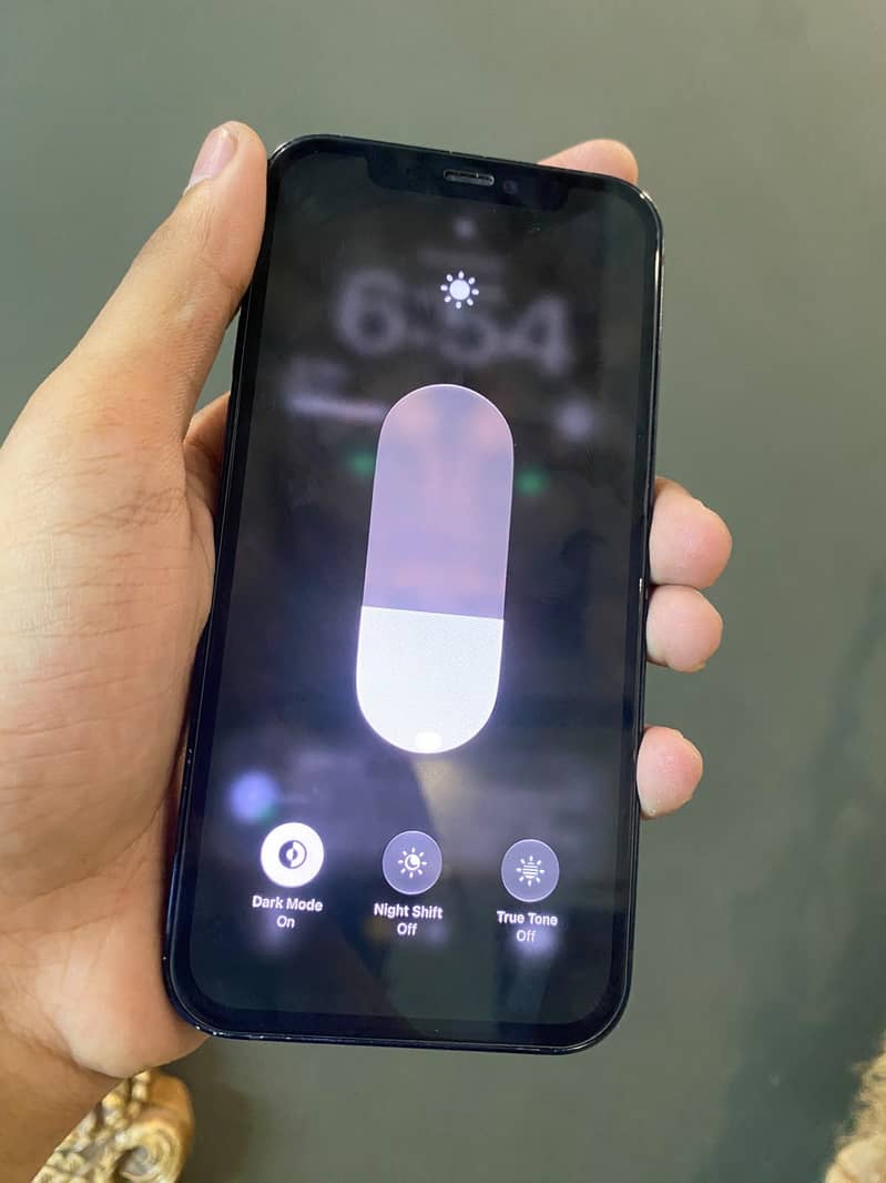 Apple iPhone 12 3