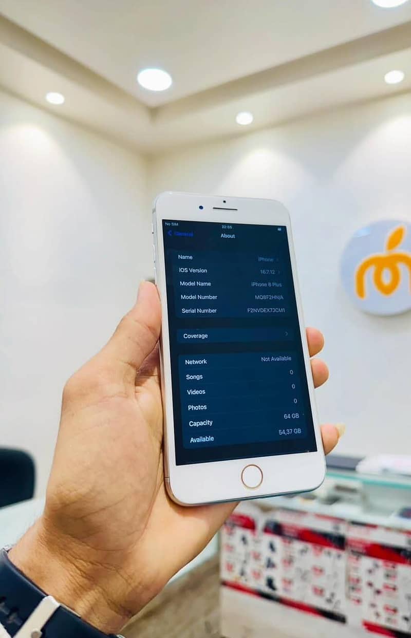 Apple iPhone 8 Plus 2