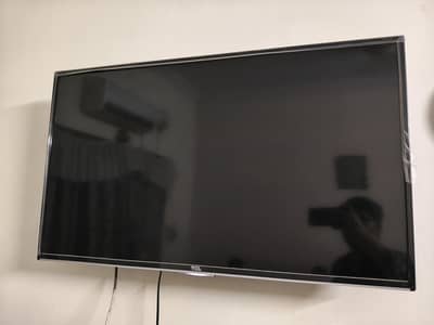 TCL LED SMART TV for sale in good condition
