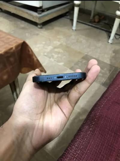 Apple iPhone 13 03237446413