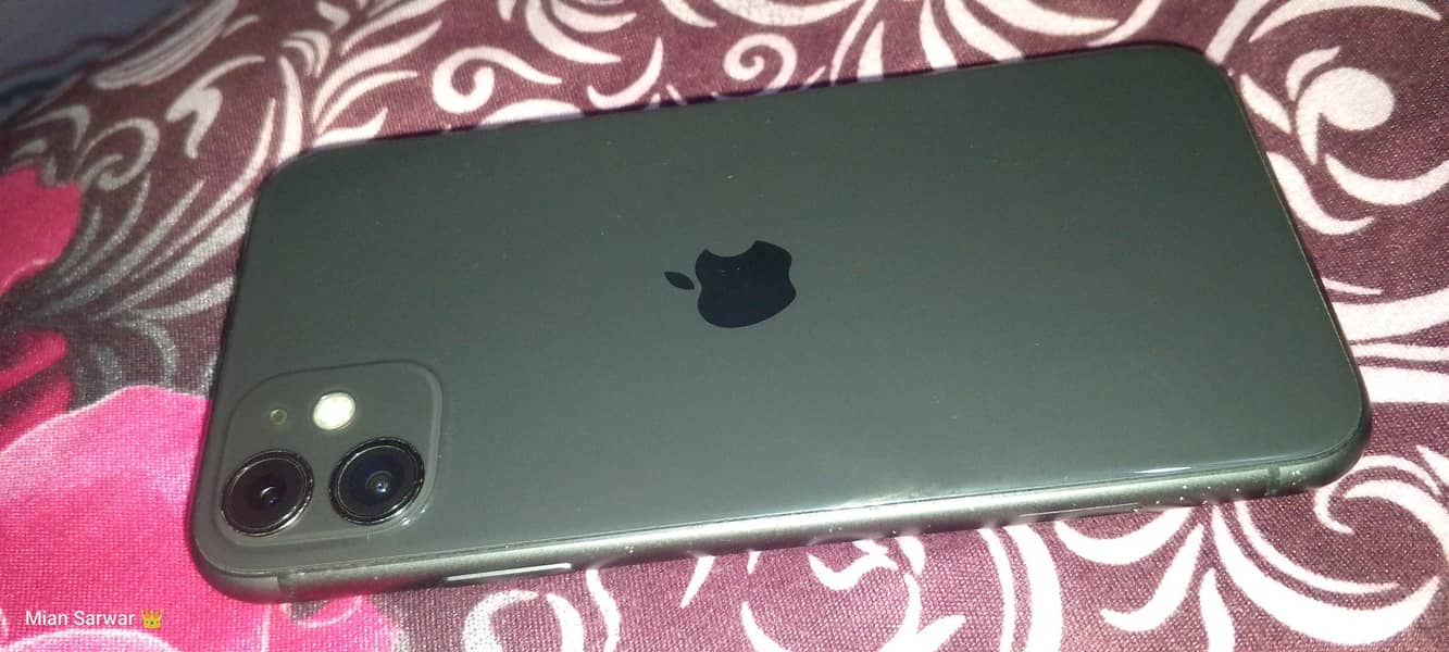 Apple iPhone 11 3