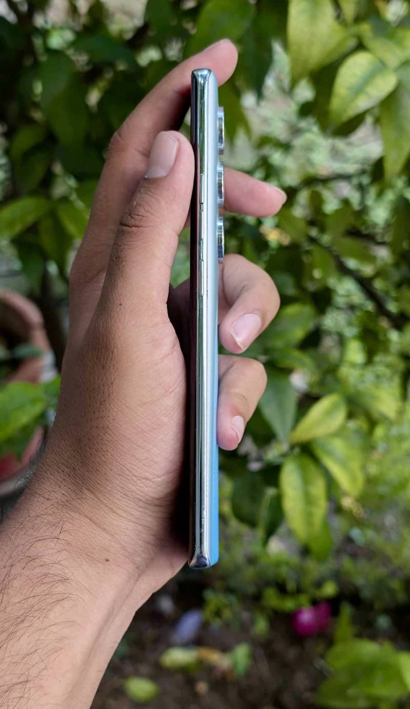 Tecno CAMON 40 Pro 4