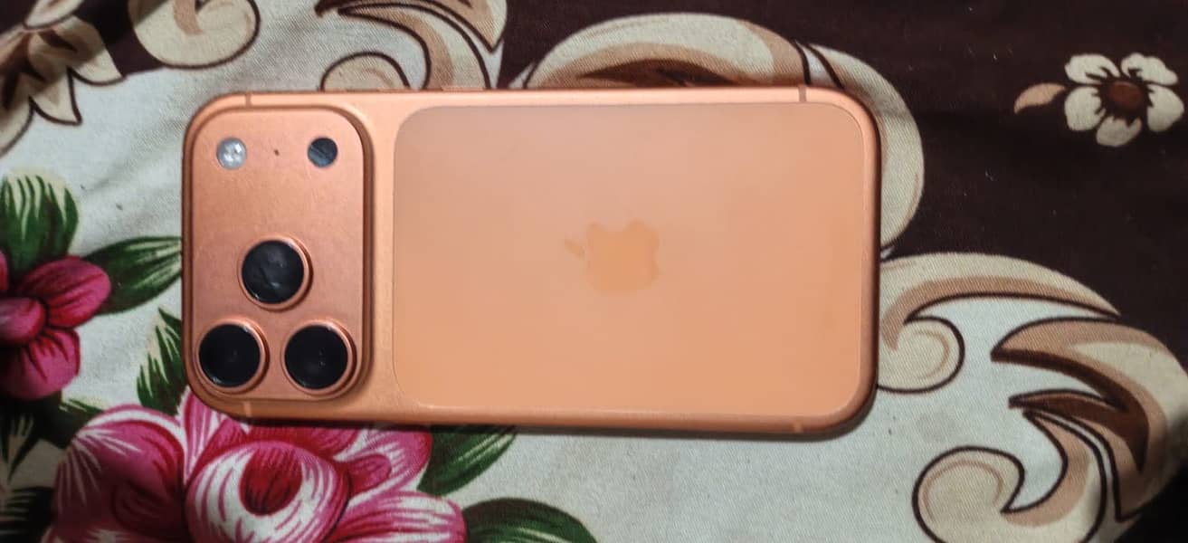 Apple iPhone 17 Pro 4