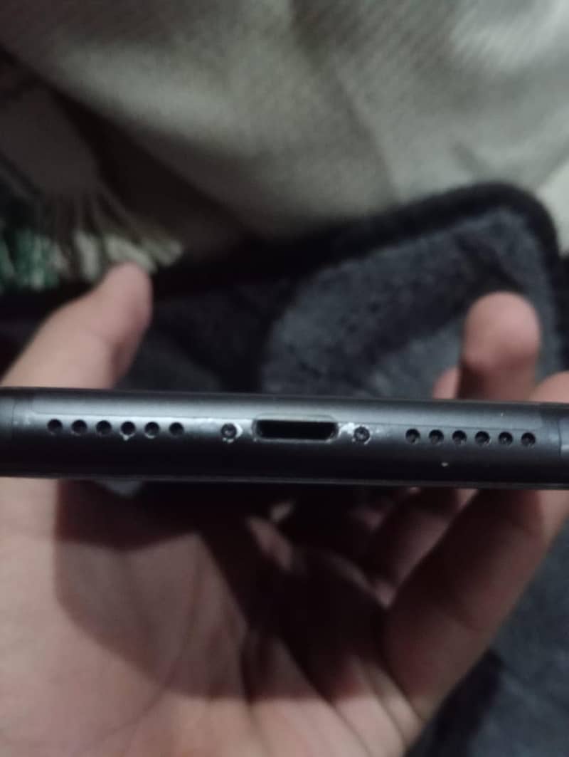 Apple iPhone 11 5