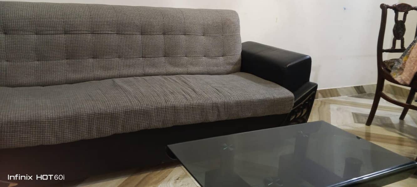5 seated sofa set 6