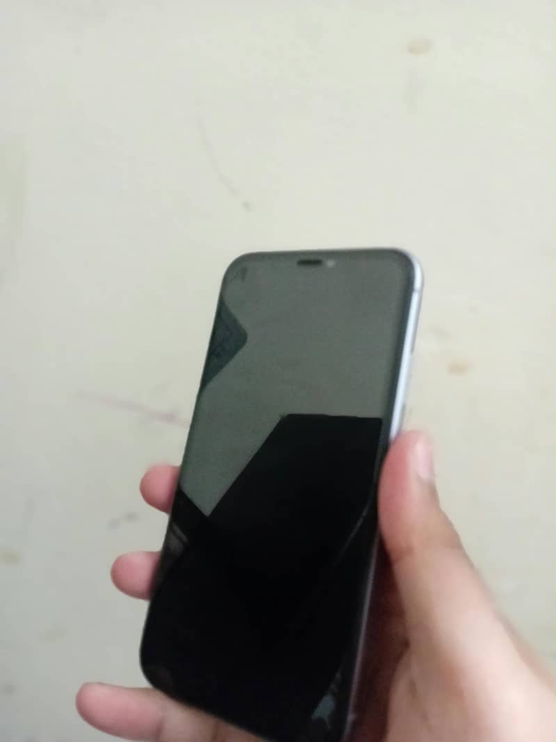 Apple iPhone 11 2