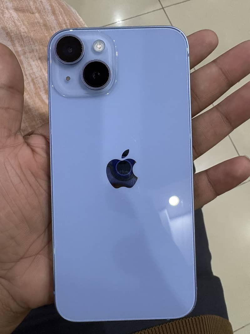 Apple iPhone 14 3