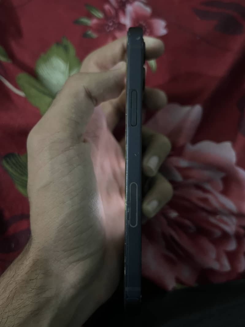 Apple iPhone 12 2