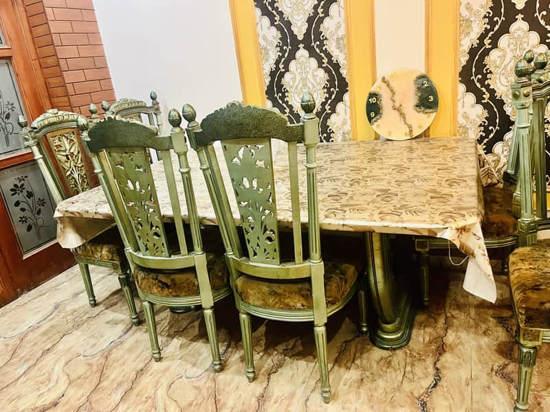 Dining table 6 seater 4
