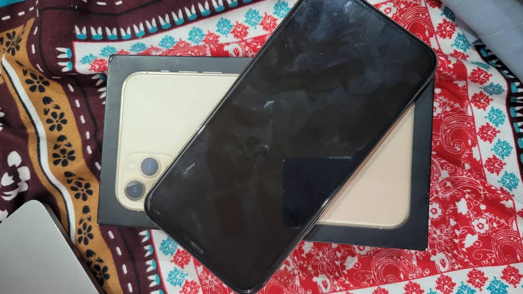Apple iPhone 11 Pro Max 0
