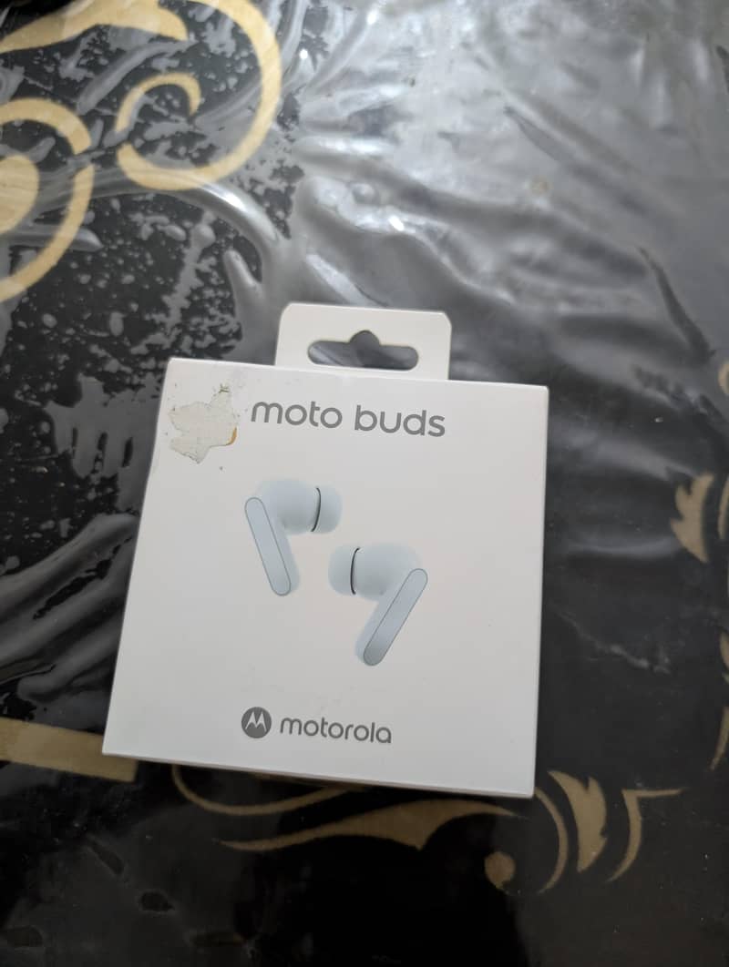 MOTO BUDS 6