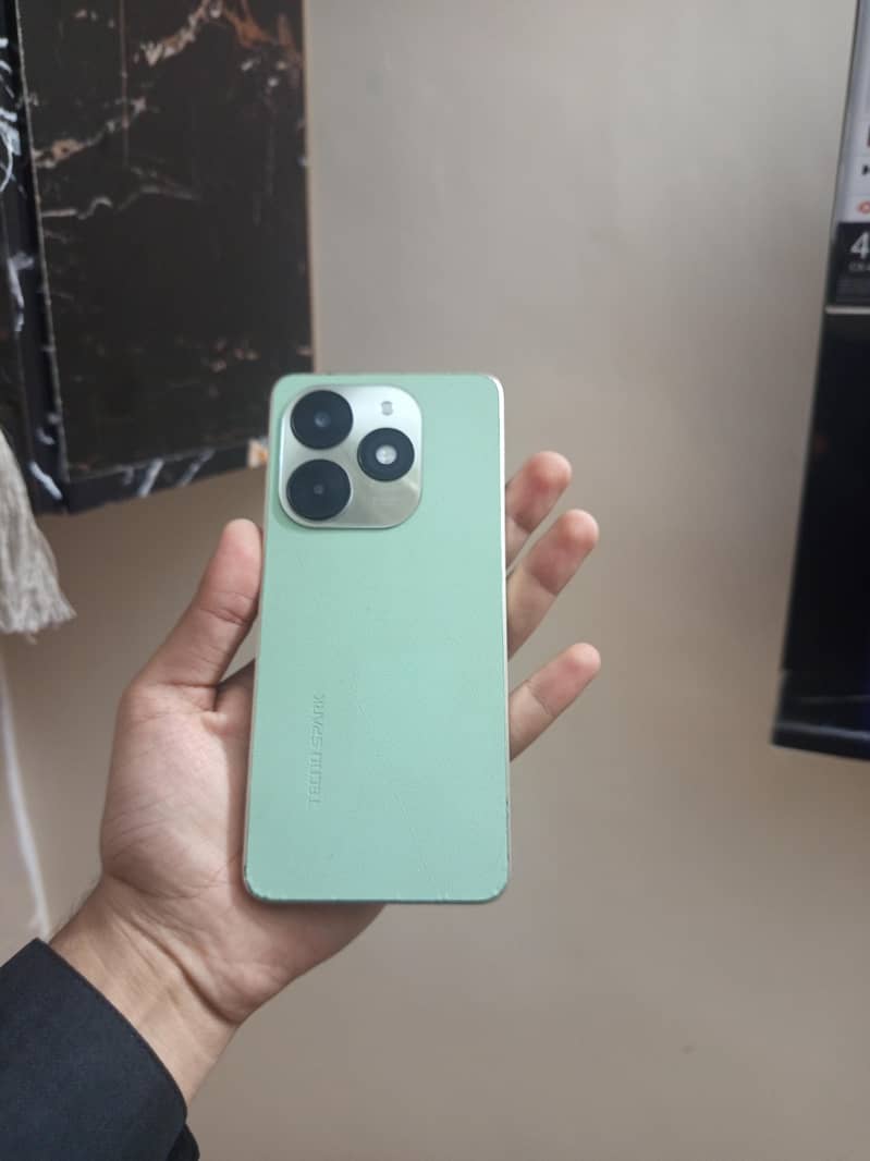 Tecno Spark 20C 0