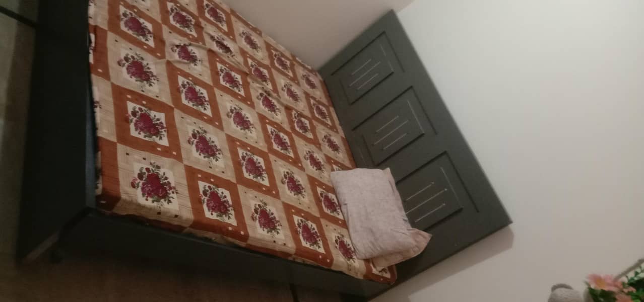 king size bed 1