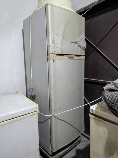 ​Dawlance Refrigerator / Fridge for Sale (Need Gas & Compressor Work)