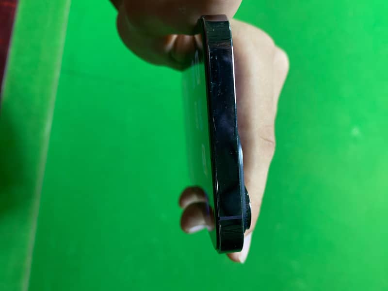 Apple iPhone 14 Pro Max 2