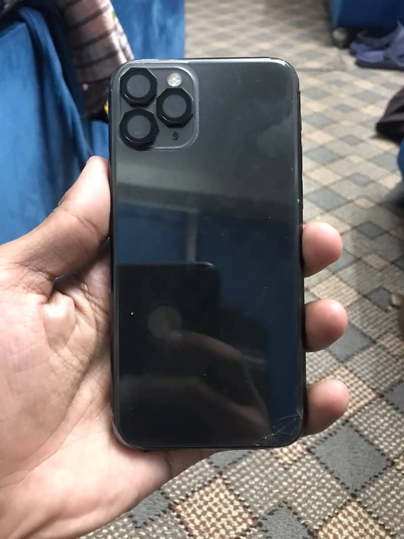 Apple iPhone 11 Pro 1