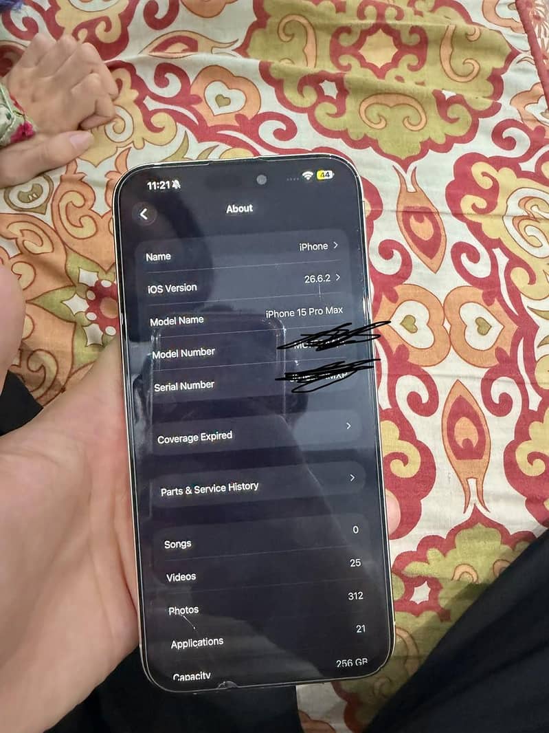 Apple iPhone 15 Pro Max 6