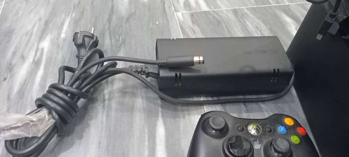 XBOX 360 Slim 3