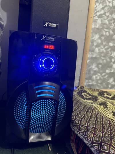 Xtreme technologies the sound expert 5.25 subwoofer