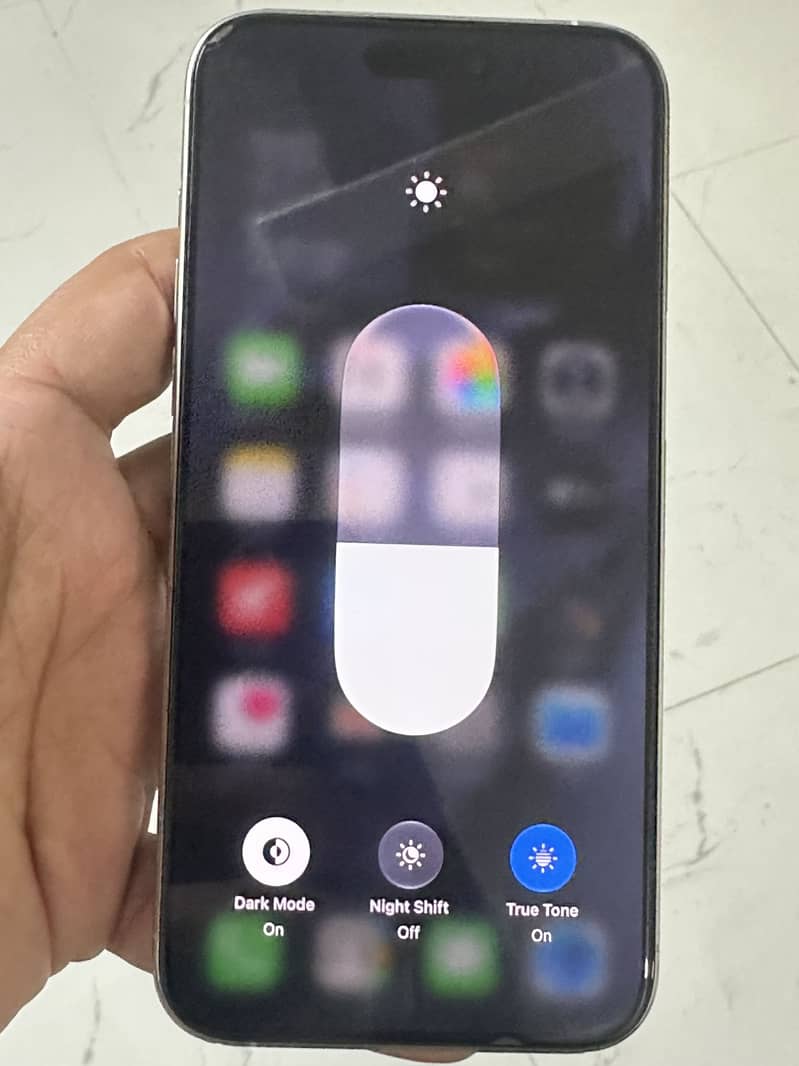 Apple iPhone 15 Pro Max 1