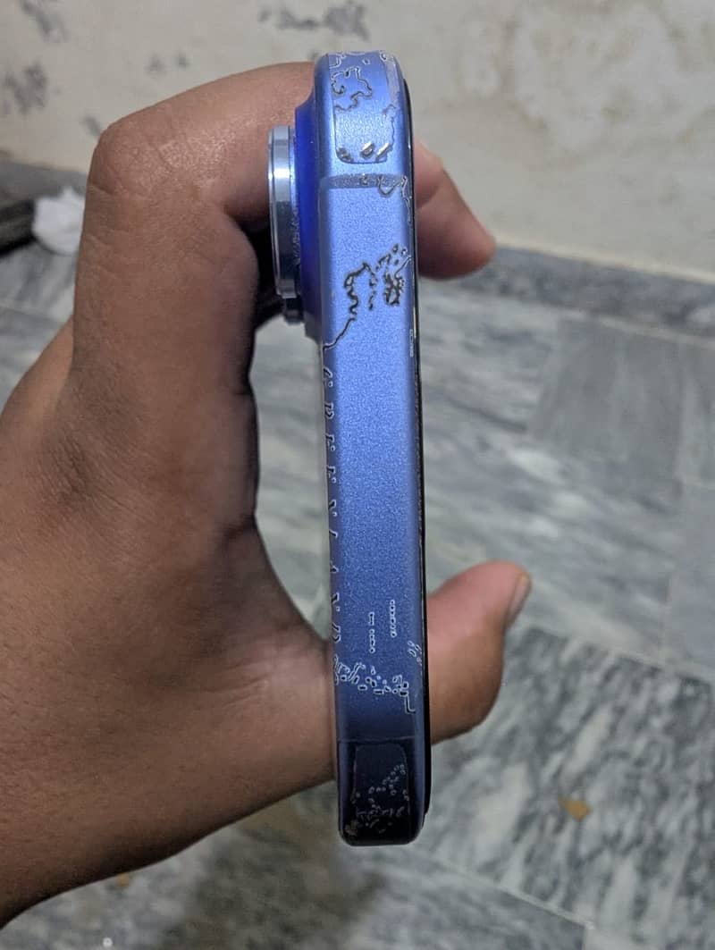 Apple iPhone 16 Plus 1