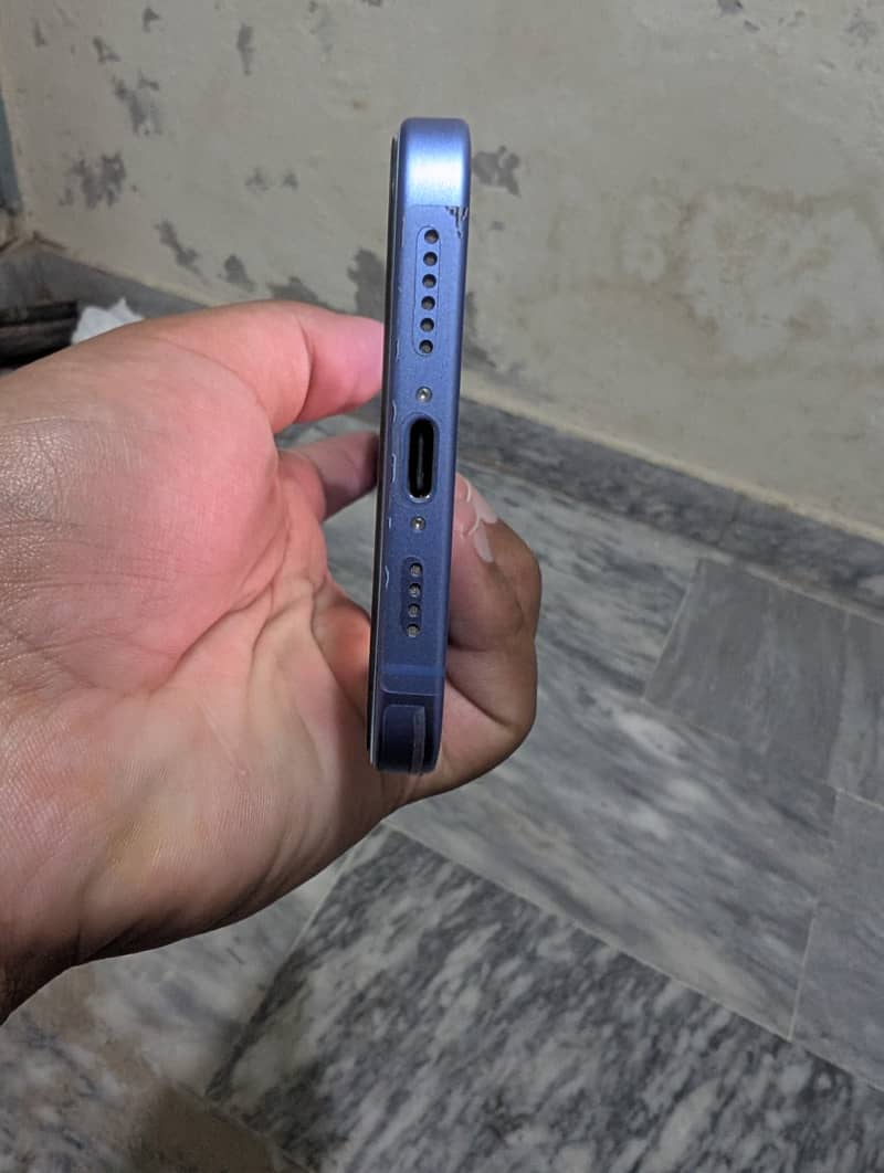 Apple iPhone 16 Plus 2