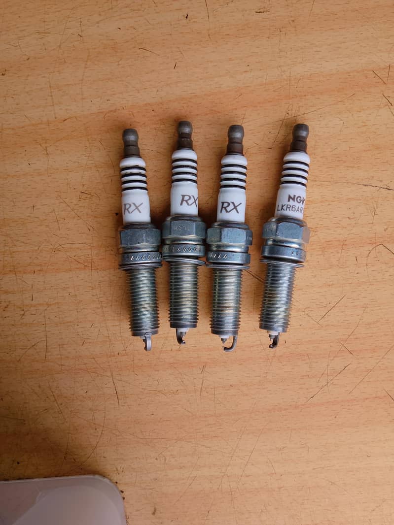 plugs 0