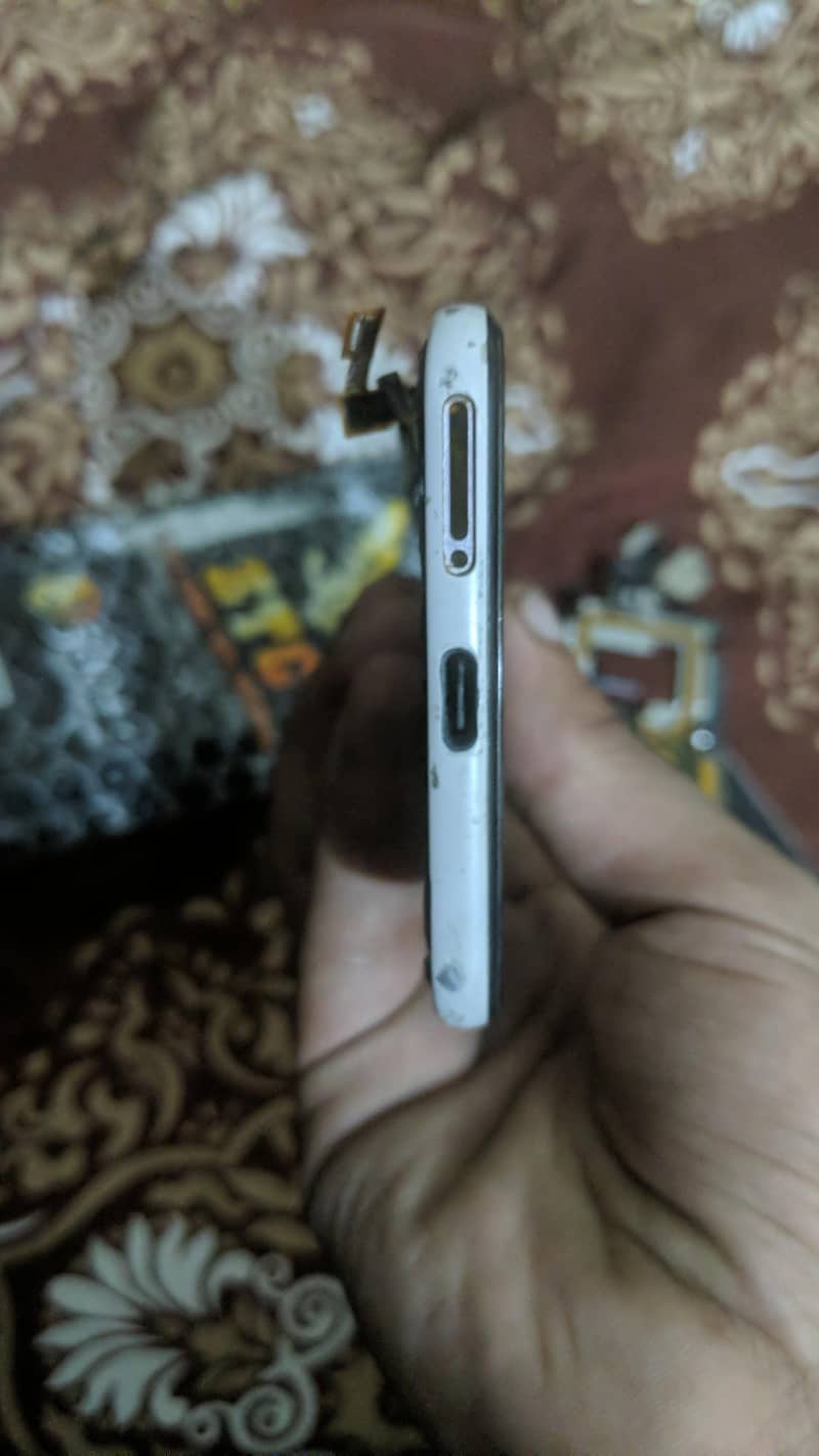 Sony & google pixel 3 1