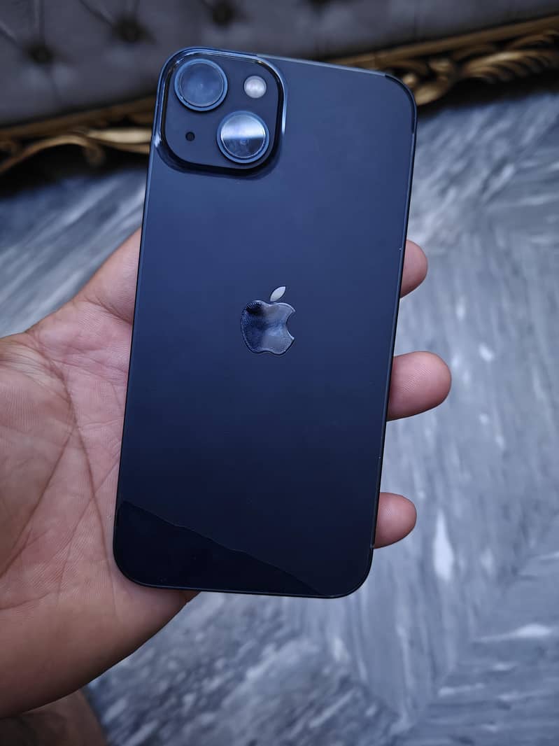 Apple iPhone 13 0