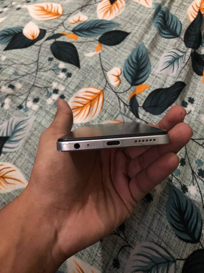 Itel S24 1